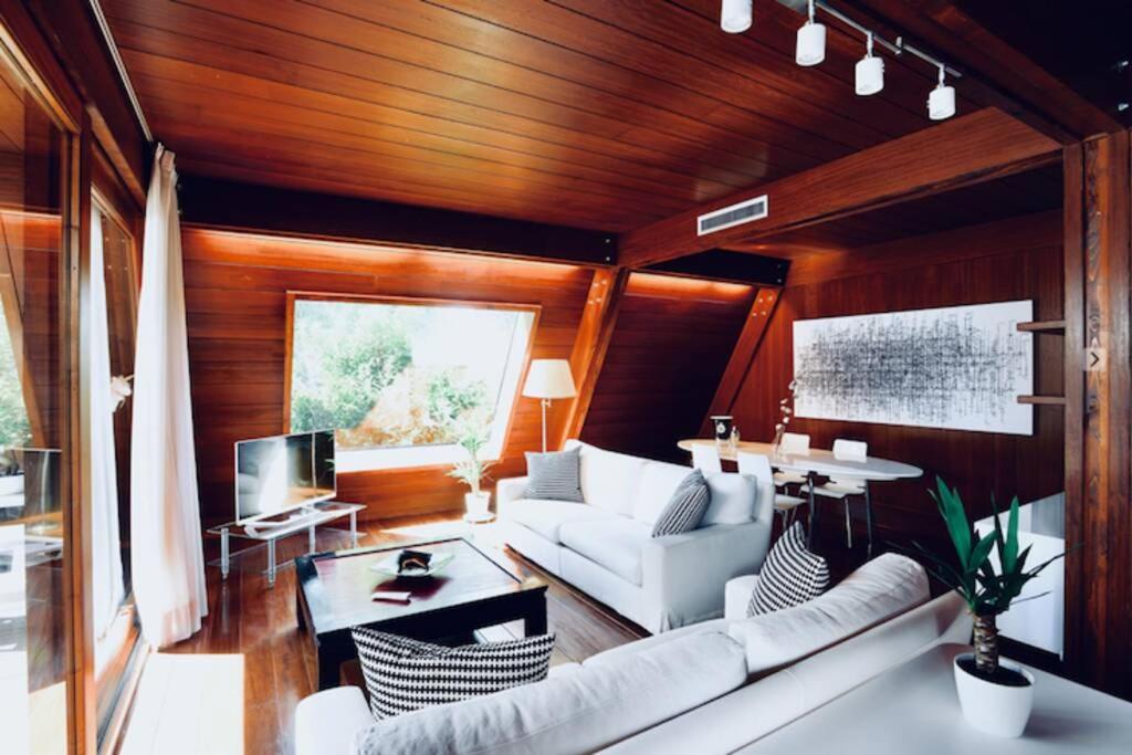 Boheme Cottage With Swimming Pool Villa Roma